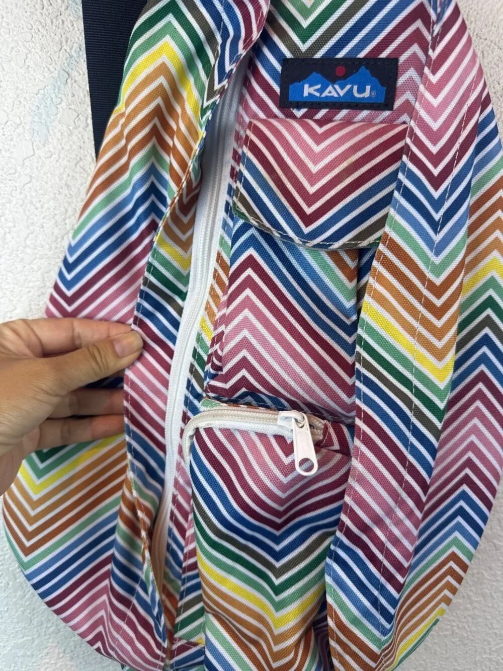 KAVU Rope Sling Bag Rainbow Chevron Stripe Crossbody Backpack Colorful